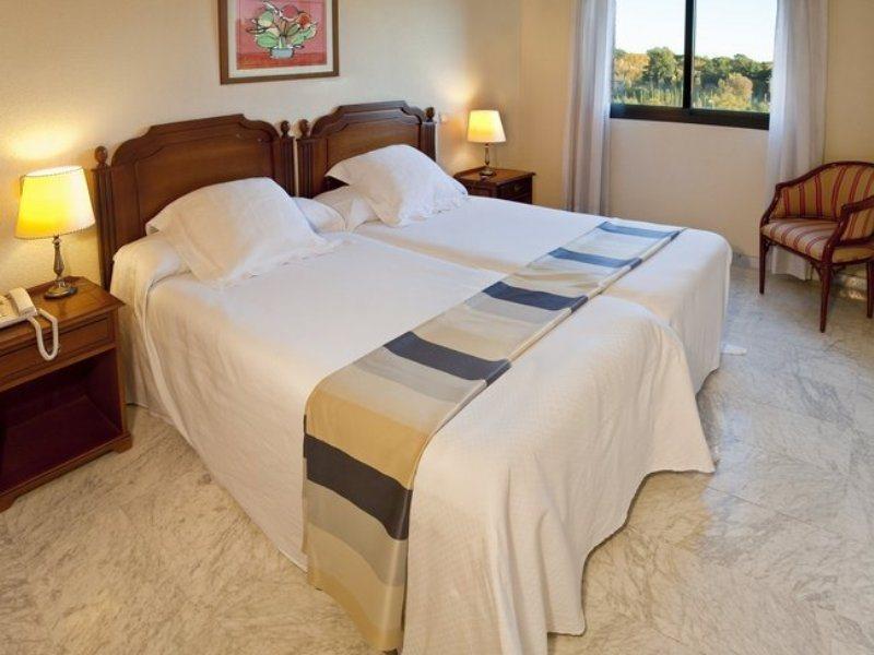 Aparthotel Convencion-Barajas Madrid Habitación foto